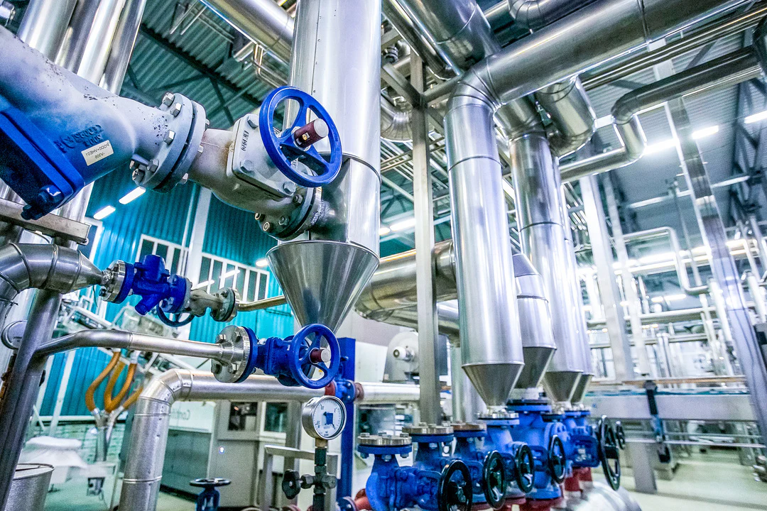 Profesyonel Fabrika İlaçlama Hizmeti 3 Fabrika İlaçlamalarında İş Güvenliği ve Kişisel Koruyucu Donanım Önlemleri